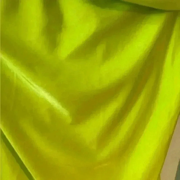 STINE GOYA Green Yuna Long Sleeve T-Shirt - Picture 8 of 10